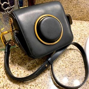 MICHAEL KORS🤩BLACK LEATHER CAMERA STYLE CROSSBODY